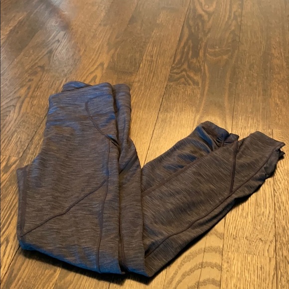 Lululemon yoga pants size 6 - Picture 6 of 11